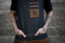 Load image into Gallery viewer, Hunter 1114 Denim Apron

